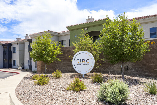 Circ Apartments